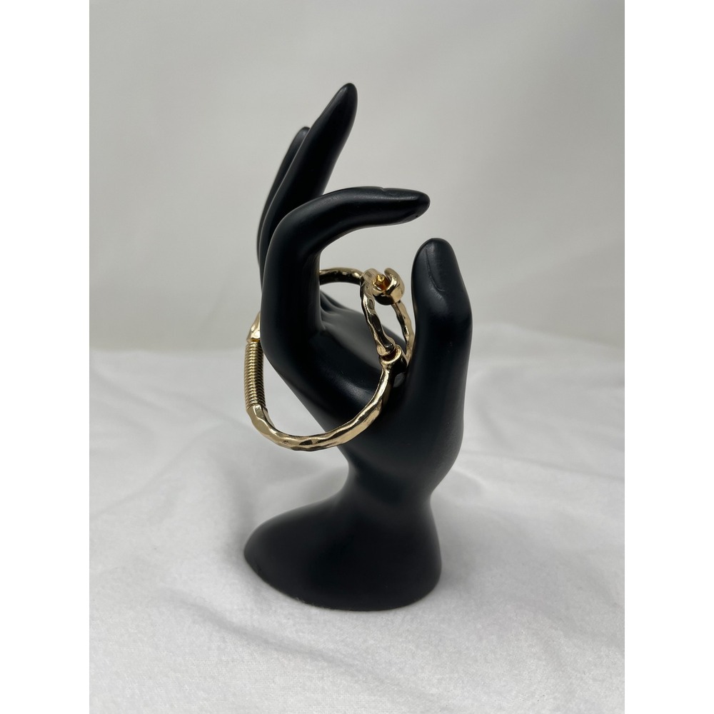 Unbranded Womens Hammered Hook Bangle Bracelet OS Gold Tone Textured Coil